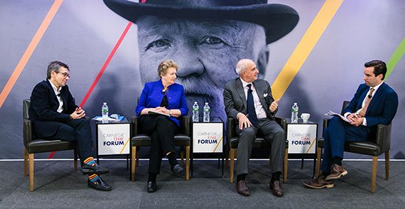 (l–r) Ian Bremmer, Pippa Norris, Roger Cohen, Michael Scherer