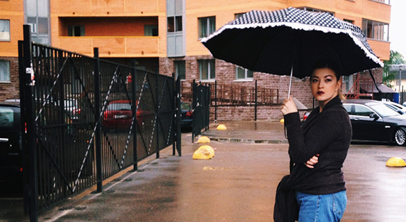 Beyond the buses and trains, Devyatkino becomes a quiet bedside community. After work or errands in the city, a commuter’s walk is just five minutes from train to apartment.