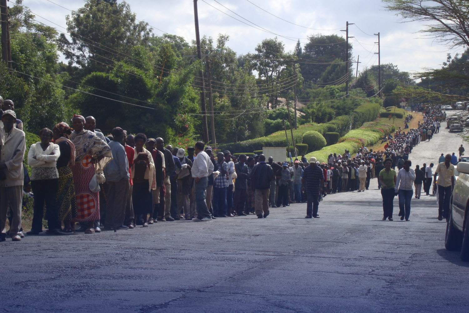 Peacebuilders: Violence, the Media, and Elections in Kenya