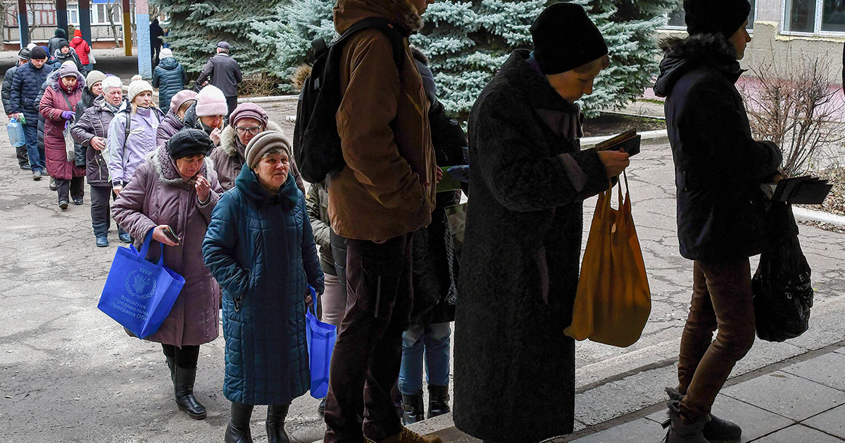 How Do Americans and Russians View the War in Ukraine?