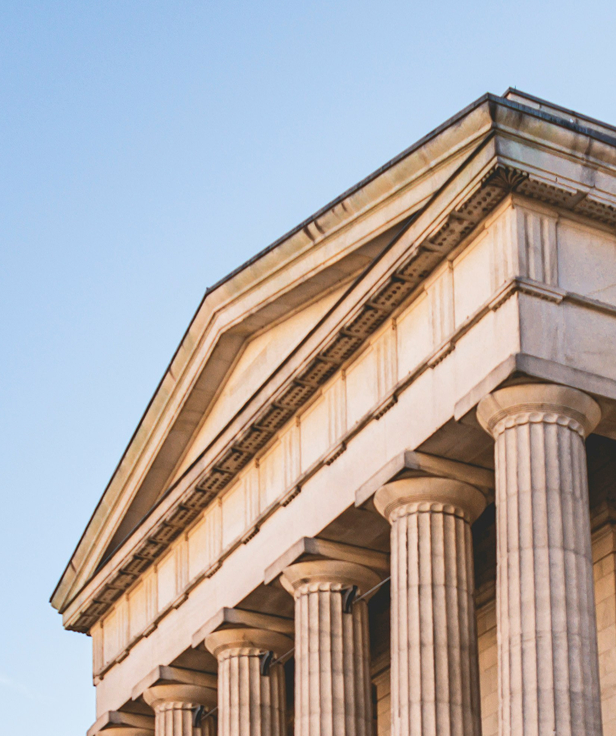 Building facade with strong columns