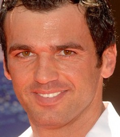 Tony Dovolani