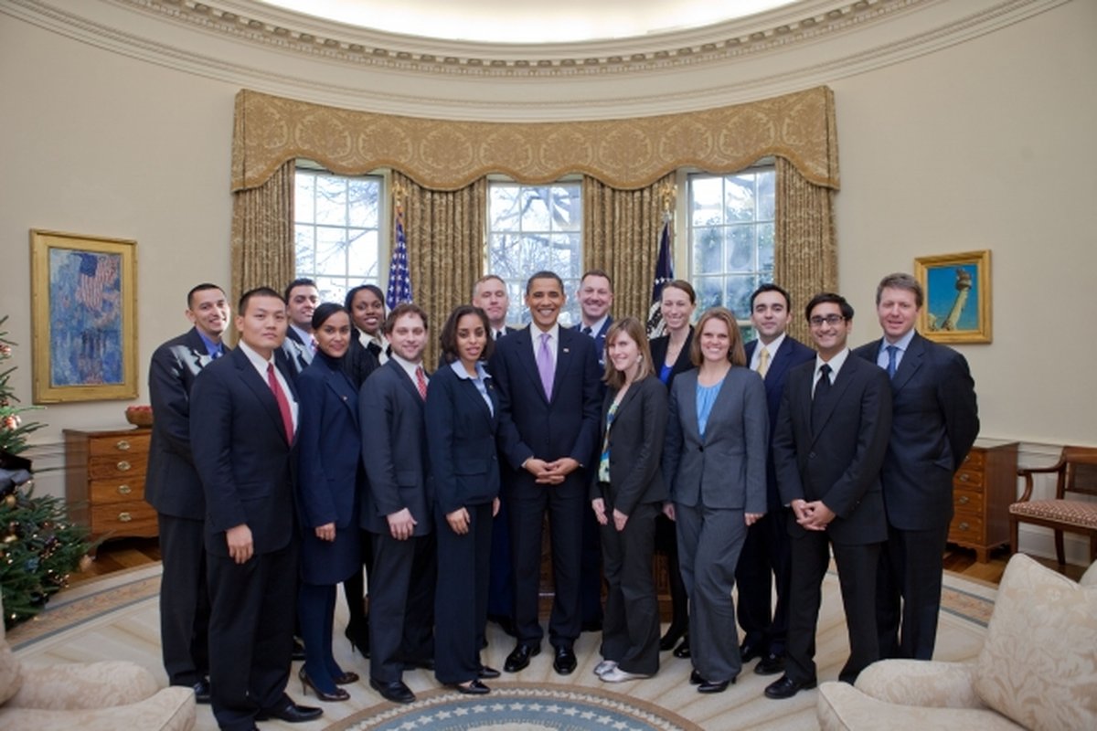 President Barack Obama meeting with White House Fellows in the Roosevelt Room, Dec. 16, 2009. (Official White House Photo by Pete Souza)